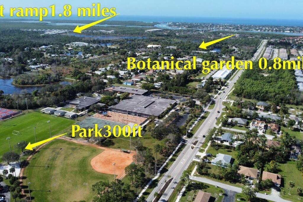 Black Vanilla - Stylish Symphony 3Miles Downtown North North Naples Esterno foto